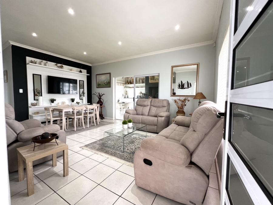 2 Bedroom Property for Sale in Fountains Estate Eastern Cape